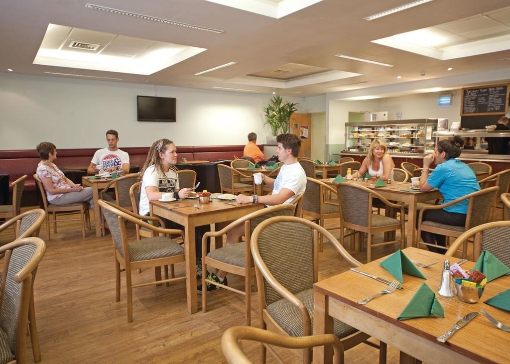 Oakdene Forest Hotel Ferndown Buitenkant foto