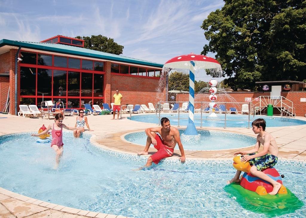 Oakdene Forest Hotel Ferndown Buitenkant foto