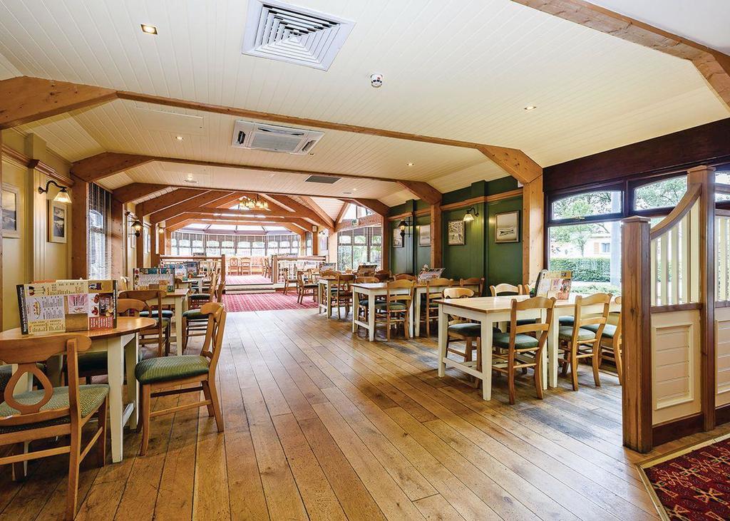 Oakdene Forest Hotel Ferndown Buitenkant foto